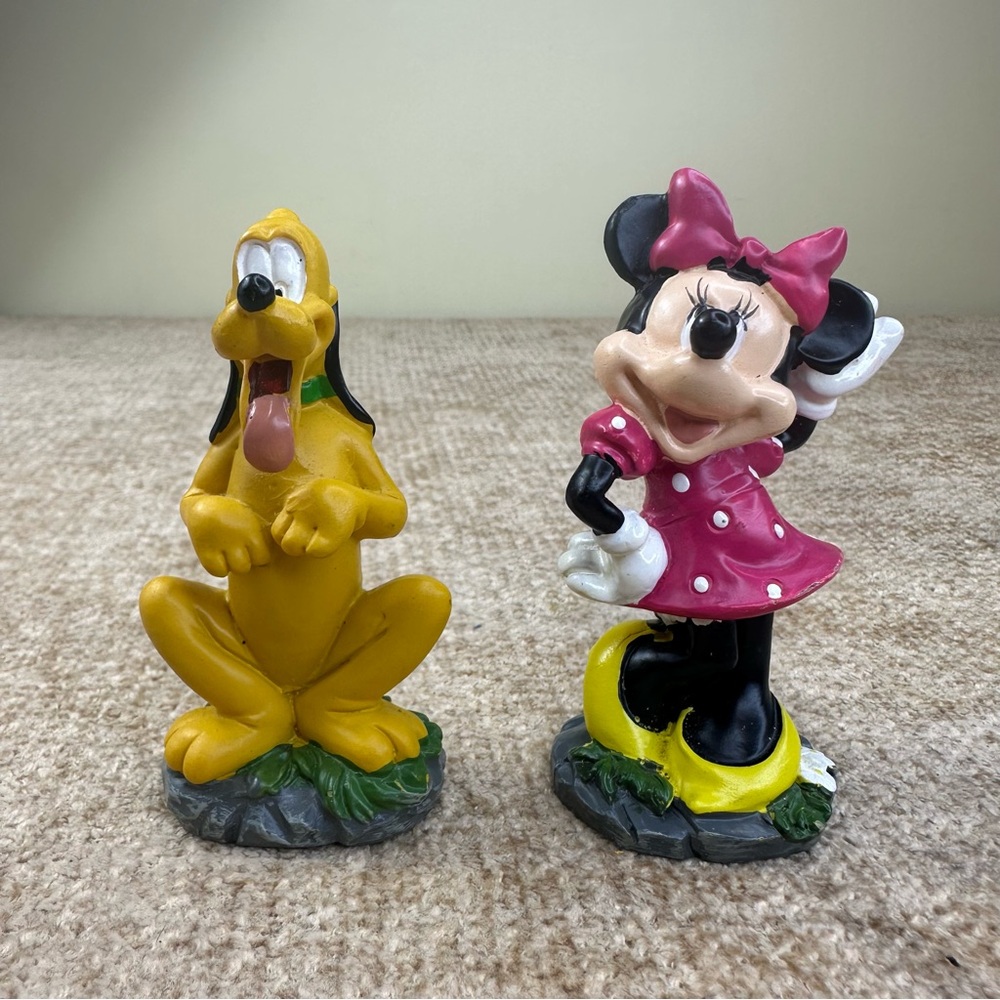 Disney Vintage DIG Minnie and Pluto Collectible Garden Statues/Figurines